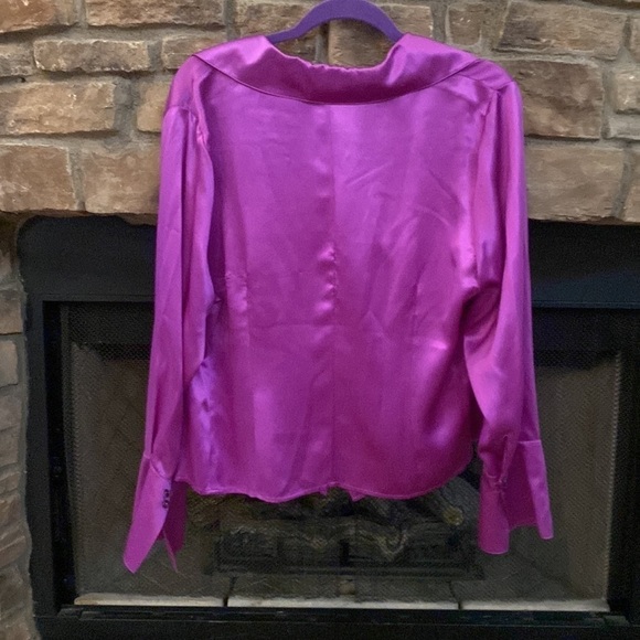 i.e.Woman purple 100% silk long sleeve button down bell sleeves. 16W - Picture 2 of 6